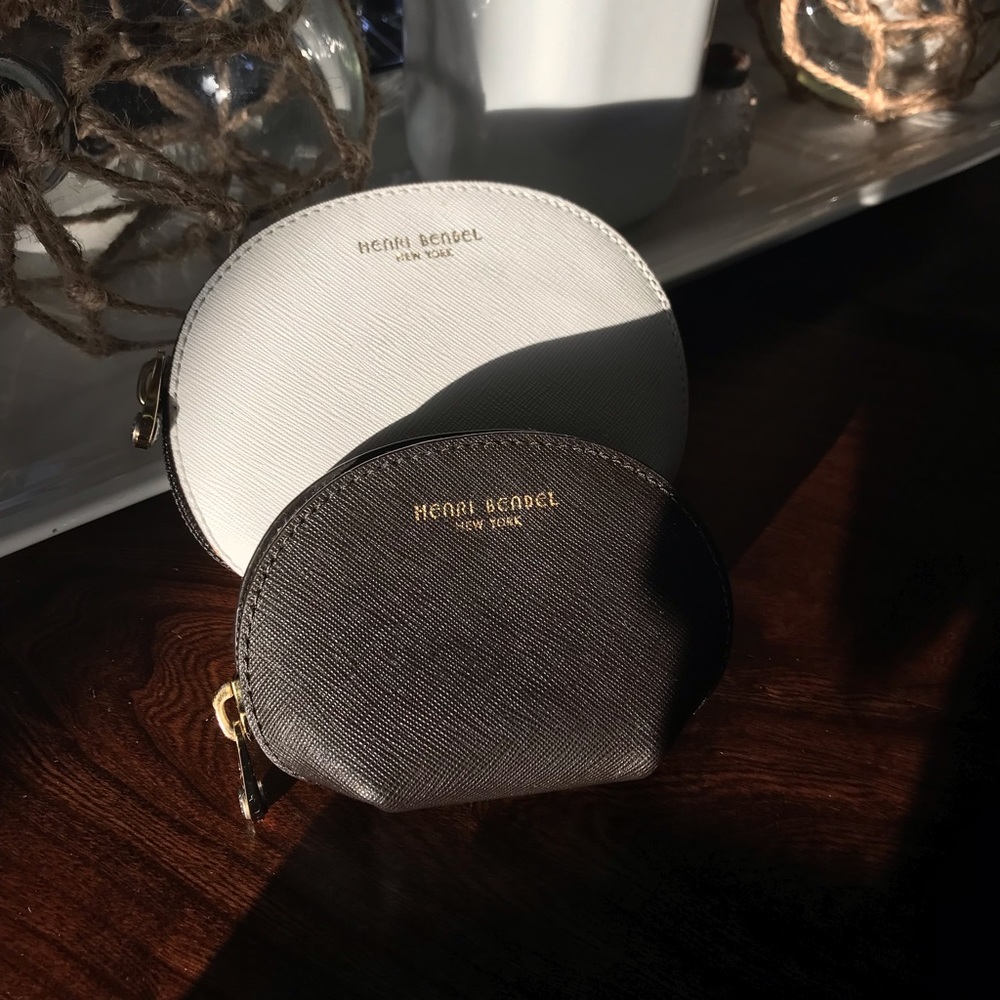 Henri Bendel white coin purse